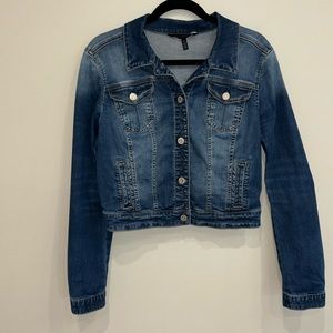 White House Black Market cropped denim jean jacket size 12.